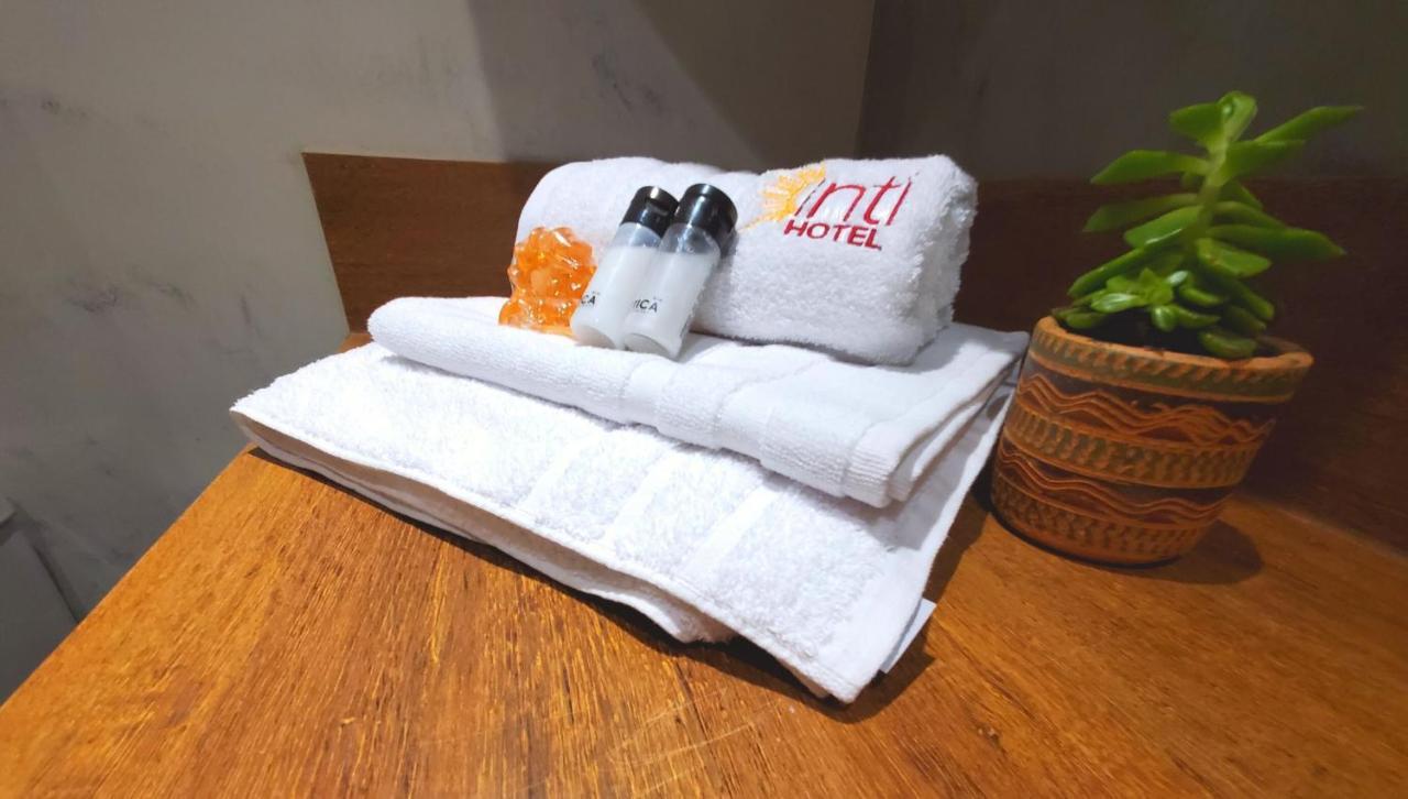 Hotel Inti Кито Экстерьер фото