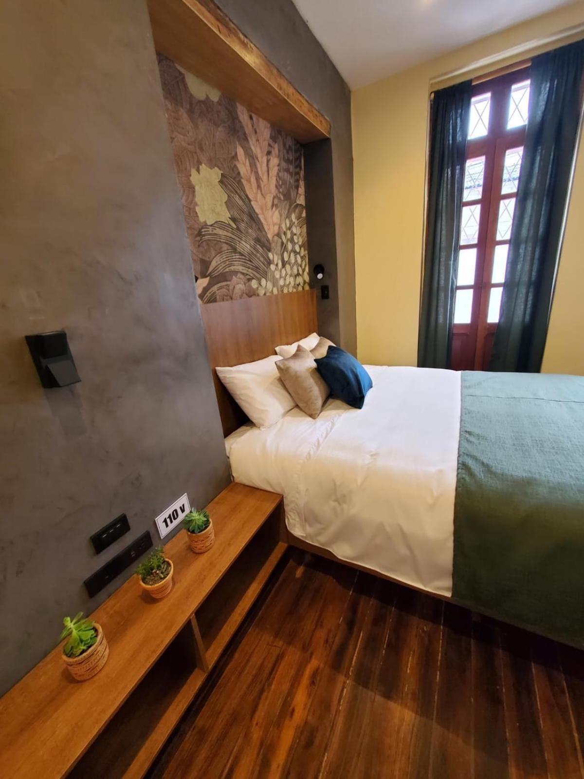 Hotel Inti Кито Экстерьер фото